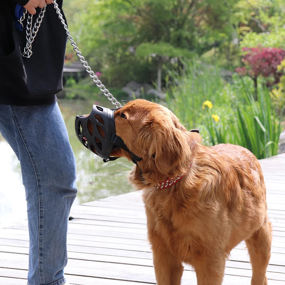 Soft Silicone Dog Muzzle – Breathable Basket Muzzle with Adjustable Straps for Small, Medium & Large Dogs