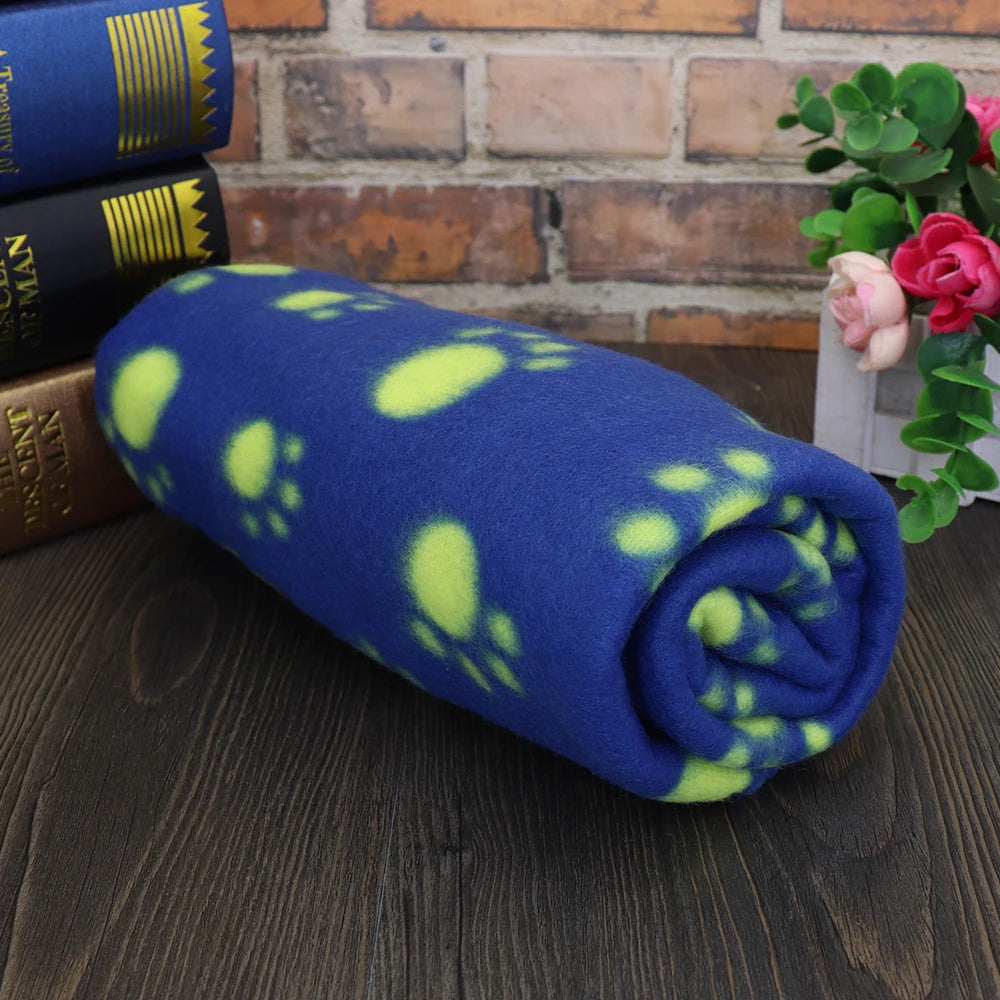 Soft Fleece Pet Blanket – Cozy Paw Print Comfort for Dogs & Cats