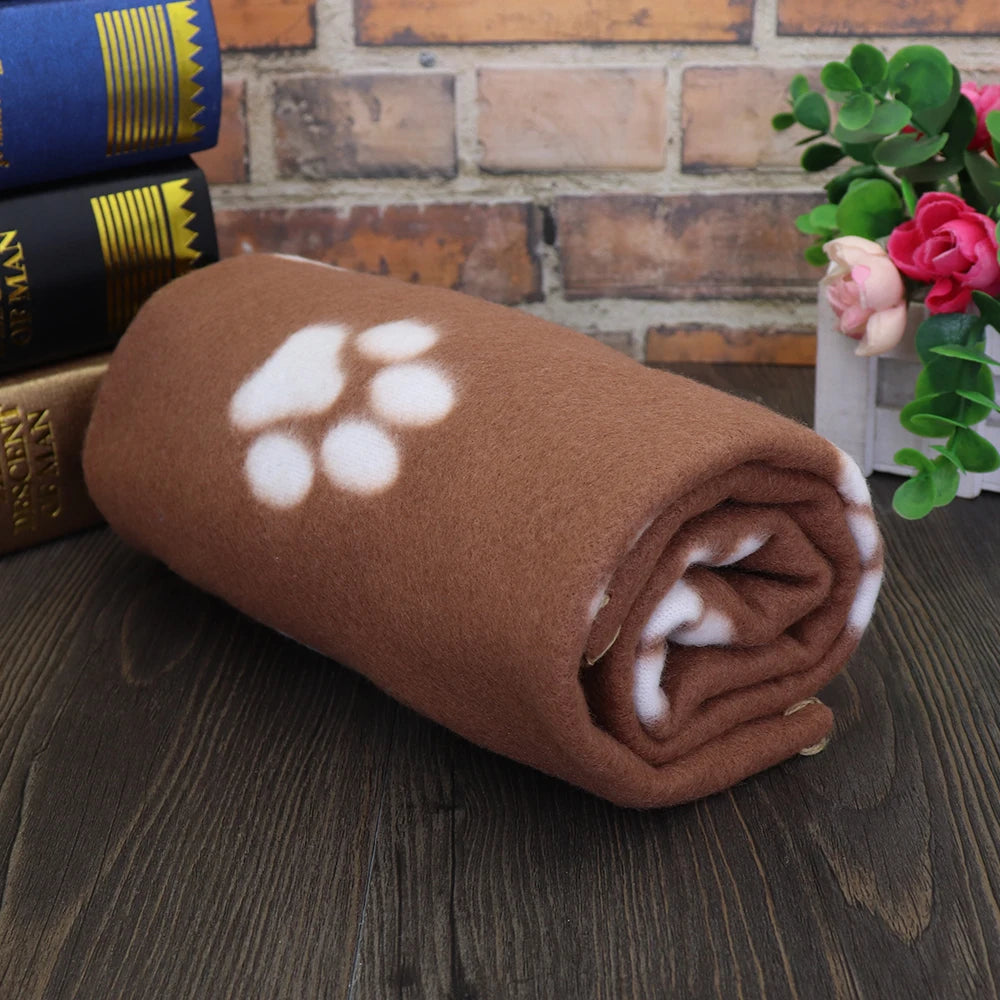 Soft Fleece Pet Blanket – Cozy Paw Print Comfort for Dogs & Cats