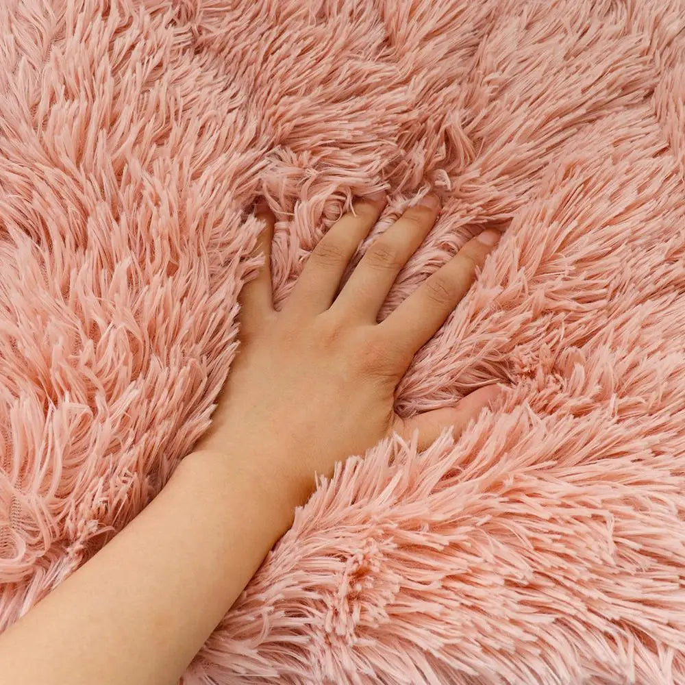 Soft Fur Dog Mat Blanket – Fluffy Long Plush Pet Bed for Dogs & Cats